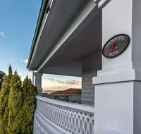 Serpentine Rose - Australia Accommodation