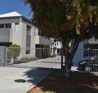 Central Executive Townhouse - Australia Accommodation
