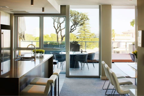 Claremont Quarter Luxury Apartment - Australia Accommodation 0