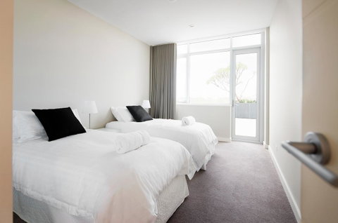 Claremont Quarter Luxury Apartment - Australia Accommodation 4