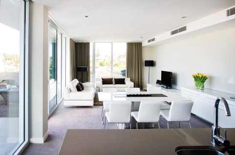 Claremont Quarter Luxury Apartment - Australia Accommodation 5