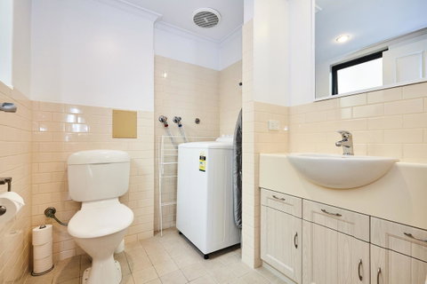 Fremantle Townhouse U/5 - Australia Accommodation 7