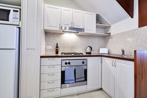 Fremantle Townhouse U/5 - Australia Accommodation 1