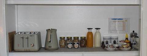 Jacaranda Hideaway Bed & Breakfast - Australia Accommodation 5
