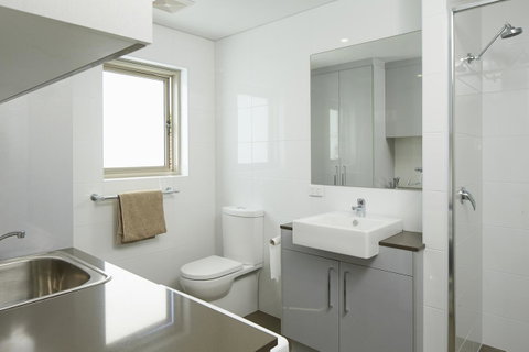 Baileys Serviced Apartments - Australia Accommodation 9