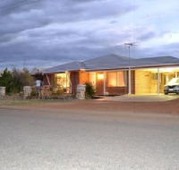 Beach Place  Leeman - Australia Accommodation