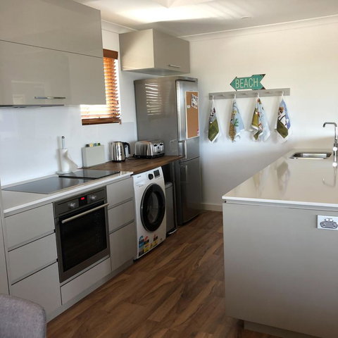 Mullaloo Beachfront Retreat - Australia Accommodation 5