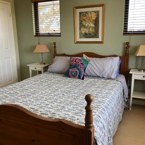 Mullaloo Beachfront Retreat - Australia Accommodation 8