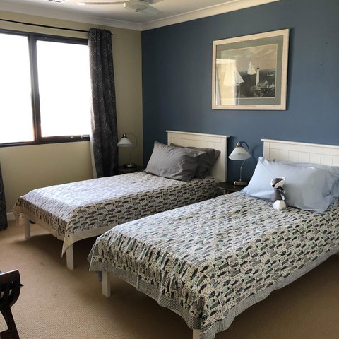 Mullaloo Beachfront Retreat - Australia Accommodation 9