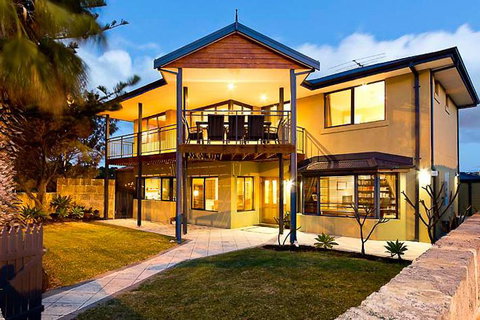 Mullaloo Beachfront Retreat - Australia Accommodation 0