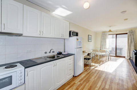 West Beach Lagoon 208 â€“ Great Value! - Australia Accommodation 12
