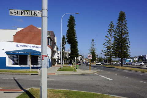 Suffolk House - Australia Accommodation 18