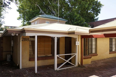 Suffolk House - Australia Accommodation 3