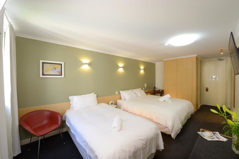 Sullivans Hotel - Australia Accommodation 11