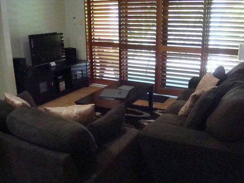 Presidential Bungalow - Australia Accommodation 5