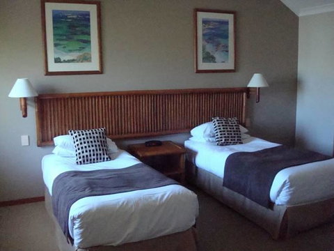 Presidential Bungalow - Australia Accommodation 8