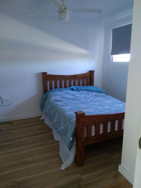 DIANELLA Budget Rooms Happy Place To Stay - Australia Accommodation 15