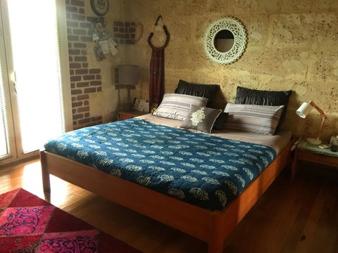 Kellers Bed And Breakfast - Australia Accommodation 3