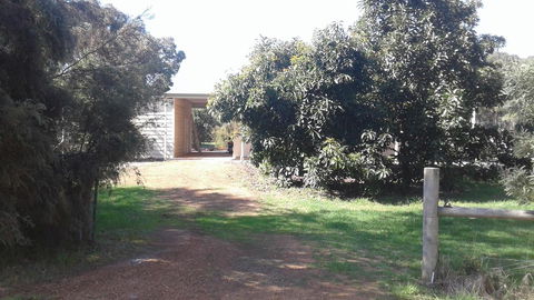 Abbivale Farm Cottage - Australia Accommodation 10
