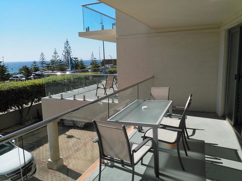 Salty Kiss - Australia Accommodation 15