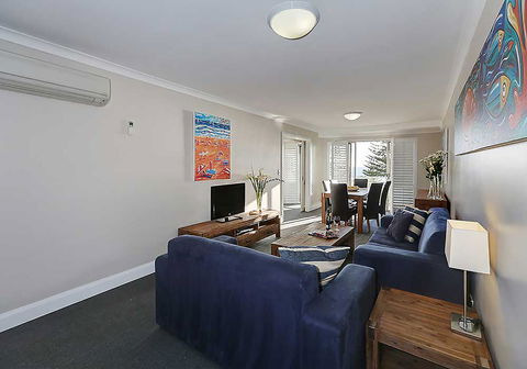 Salty Kiss - Australia Accommodation 4