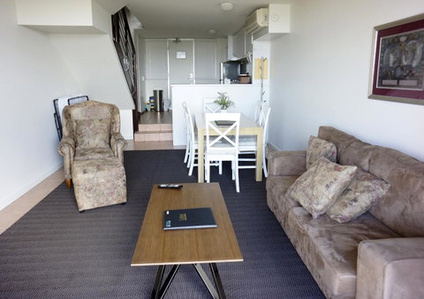 Oceanside 8 - Australia Accommodation 1