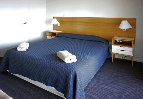 Oceanside 8 - Australia Accommodation 8