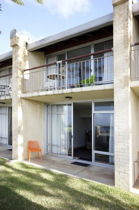 Oceanside 8 - Australia Accommodation 16