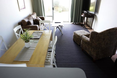 Oceanside 8 - Australia Accommodation 2
