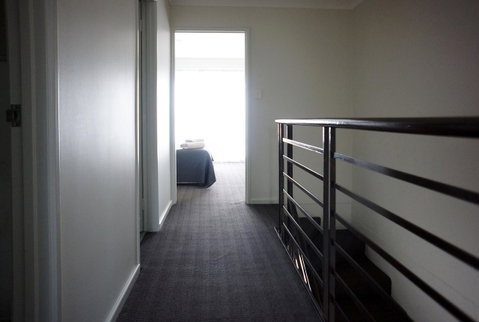 Oceanside 8 - Australia Accommodation 13