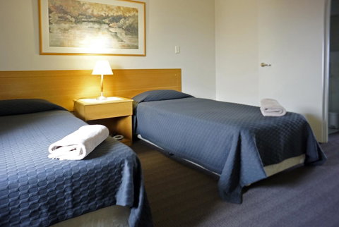 Oceanside 8 - Australia Accommodation 11