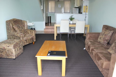 Oceanside 8 - Australia Accommodation 3