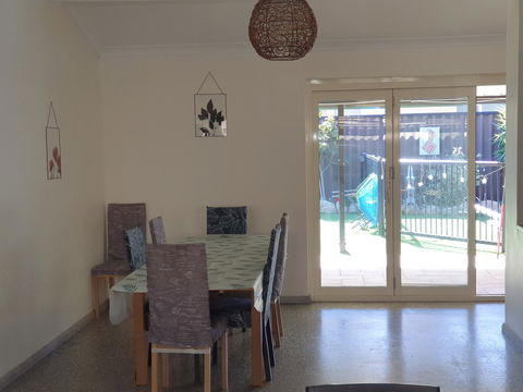 The Entertainer - Australia Accommodation 12