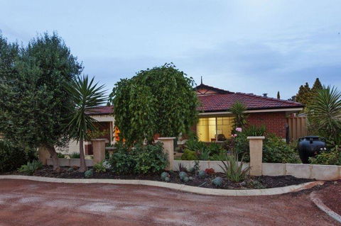 The Entertainer - Australia Accommodation 29