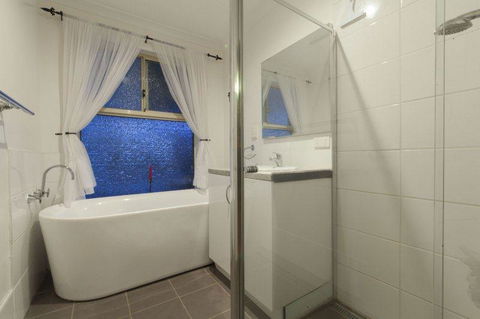 The Entertainer - Australia Accommodation 26
