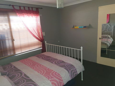 The Entertainer - Australia Accommodation 14