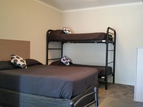 Mandurah Foreshore Motel - Australia Accommodation 11
