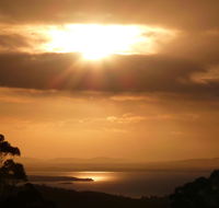 Innisfree Mountain Retreat - Australia Accommodation
