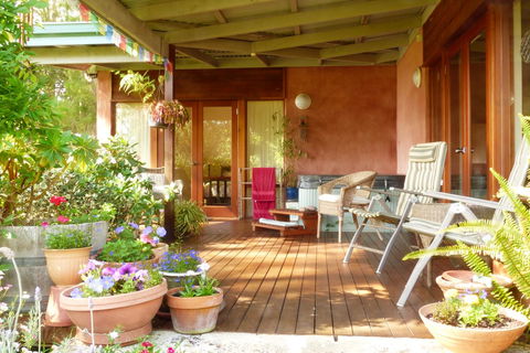 Innisfree Mountain Retreat - Australia Accommodation 6