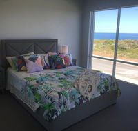 Beach House at SeaScapes.. - Australia Accommodation