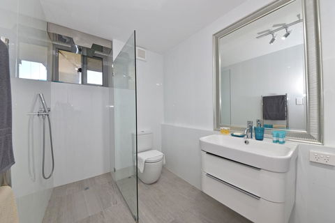 Cottesloe Apartment Close To Beach - Australia Accommodation 12