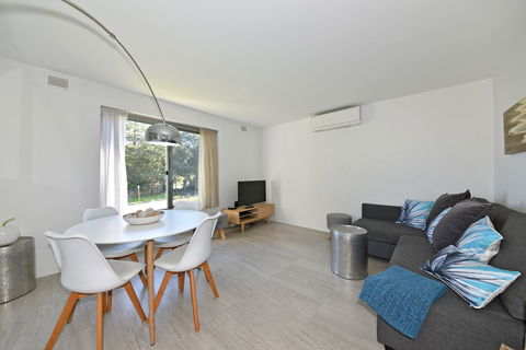 Cottesloe Apartment Close To Beach - Australia Accommodation 17