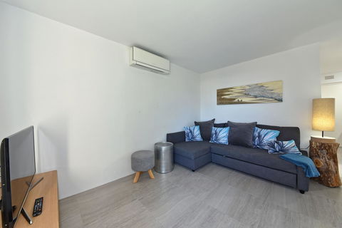 Cottesloe Apartment Close To Beach - Australia Accommodation 19