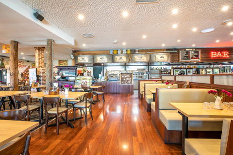 Nightcap At Wanneroo Tavern - Australia Accommodation 32