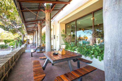 Nightcap At Wanneroo Tavern - Australia Accommodation 10