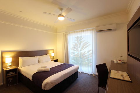 Cottesloe Beach Hotel - Australia Accommodation 24