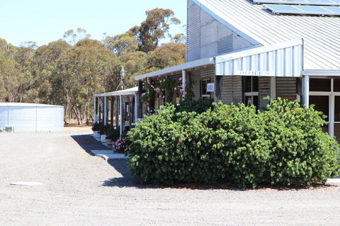 Kendenup Cottages And Lodge - Australia Accommodation 36