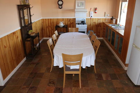 Kendenup Cottages And Lodge - Australia Accommodation 13