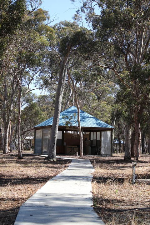 Kendenup Cottages And Lodge - Australia Accommodation 27