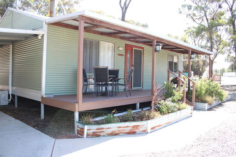 Kendenup Cottages And Lodge - Australia Accommodation 32